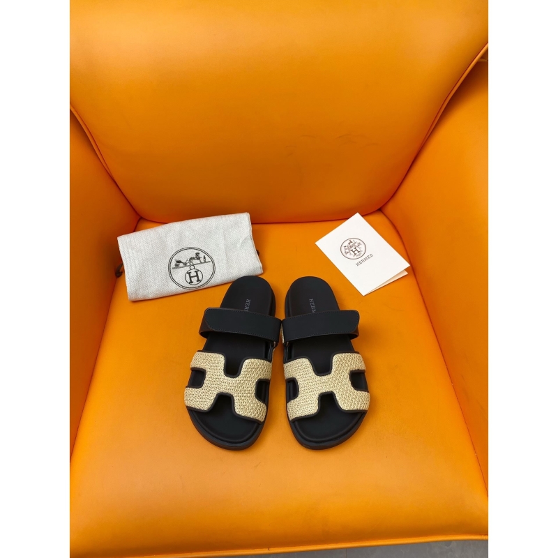 H**mes slippers